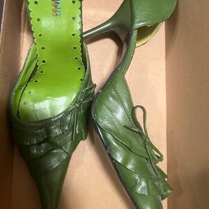 Dangerous Wicked Green Heels size 10